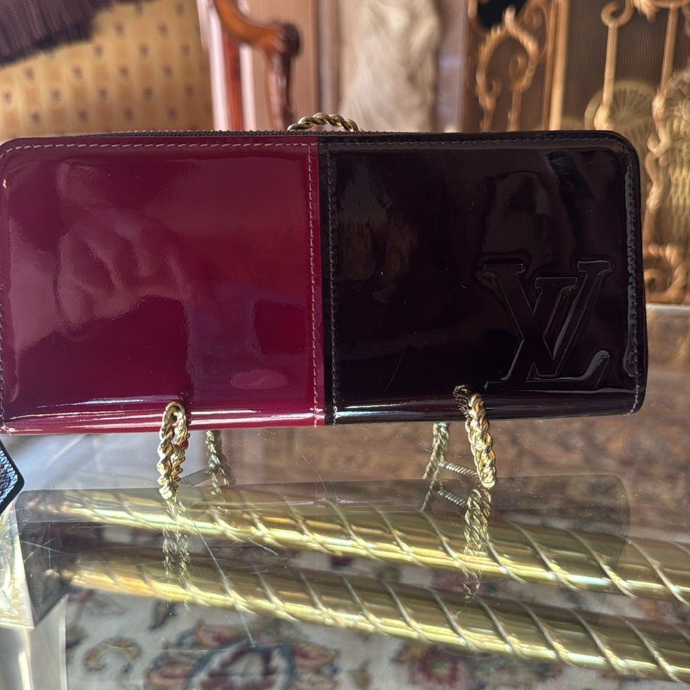 Louis Vuitton Wallet Glossy Red and Burgundy Wallet - Picture 4 of 14